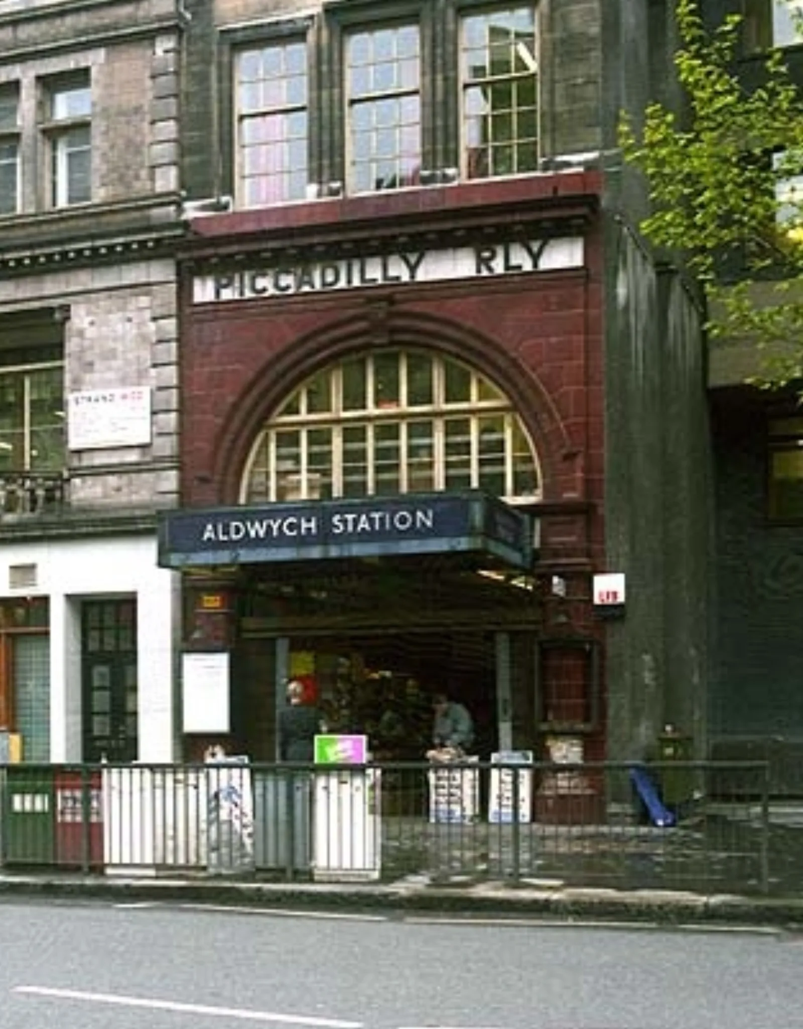 Aldwych tube station